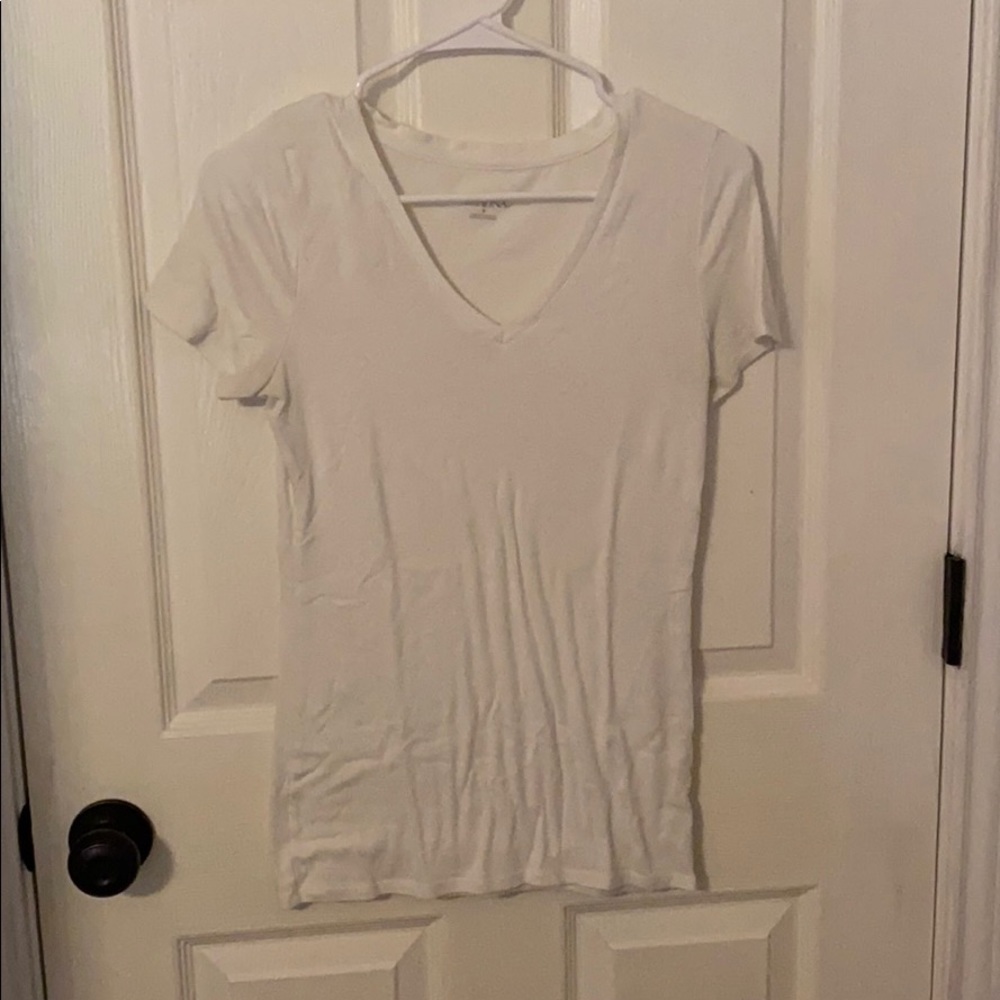 White tee